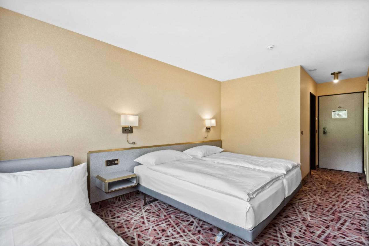 Becozy Au Parc Retro Edition Self-Check-In Rooms & Studios Fribourg Exterior photo